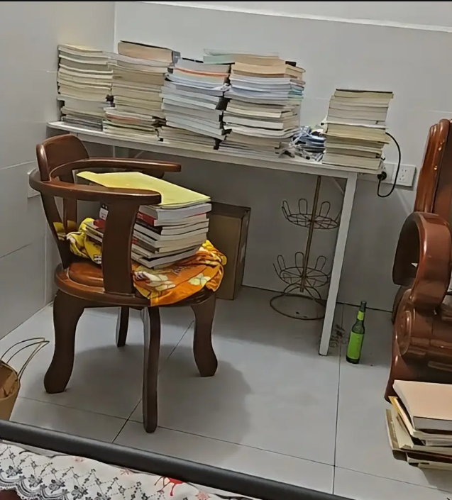  职业焦虑与自我设限：如何走出考研“孤注一掷”的心理困局 情感心理