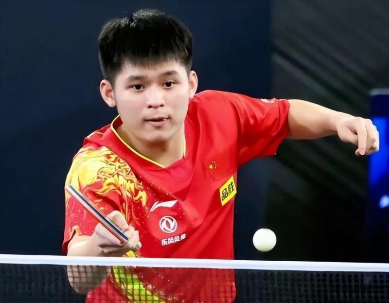  中国男乒遭遇突发变故；世界冠军林诗栋选择退出澳门世界杯；队伍需应对新一轮挑战。 体育新闻