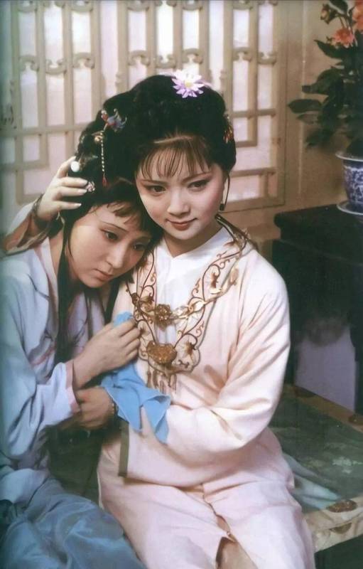  为何繁华终归一场梦？解析经典书名更迭背后的情感逻辑 文化旅游