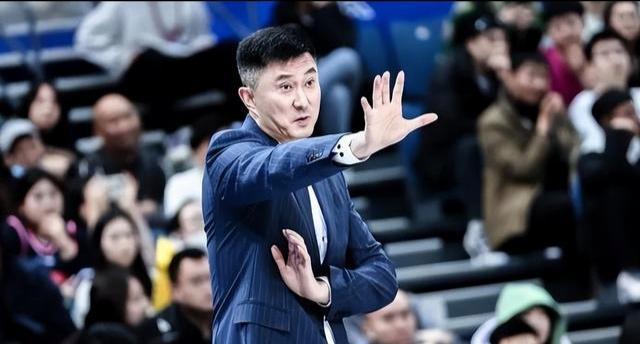  广东后场体系崩塌深度复盘：86-99惨败背后的技术困局与破局逻辑 体育新闻