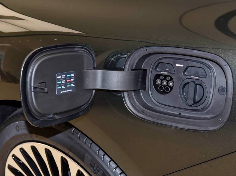  【深度实测】享界S9T十二版本选购指南：华为智驾+途灵底盘的技术解构与精准选配逻辑 汽车科技