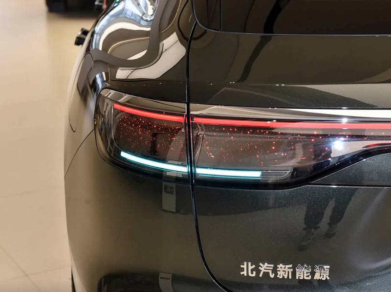  【深度实测】享界S9T十二版本选购指南：华为智驾+途灵底盘的技术解构与精准选配逻辑 汽车科技