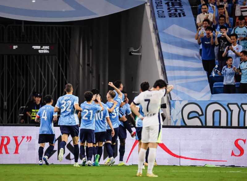  从首轮惨败到主场狂飙：深圳新鹏城如何完成华丽逆袭？ 体育新闻