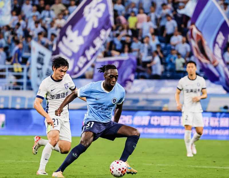  从首轮惨败到主场狂飙：深圳新鹏城如何完成华丽逆袭？ 体育新闻