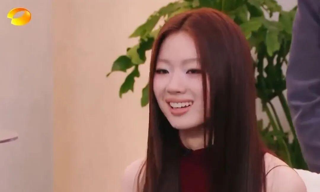  从翻车到翻盘：单依纯工作室版权风波的深层复盘与技术解析 娱乐新闻