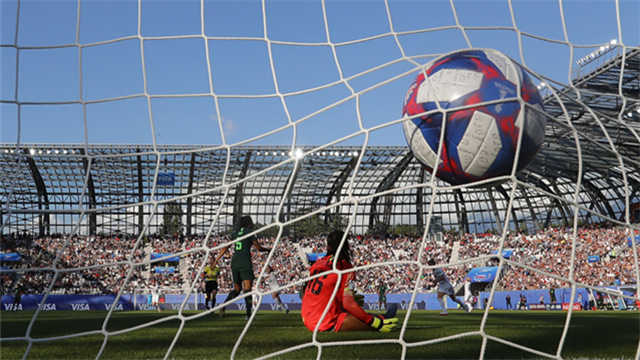  【深度复盘】从苏超到省超：银行体育营销的范式转移与底层逻辑 新闻